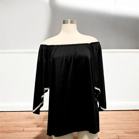 Vintage Tops - Vintage 70s Black Tunic Flutter Angel Sleeve Peasant Top Small Medium